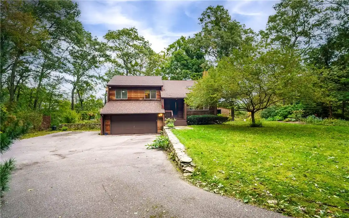 Photo 1 of Single family home for sale at 327 North Rd, Wakefield, RI 02879 | MLS# 1425029 | Listing updated on 2026-10-27