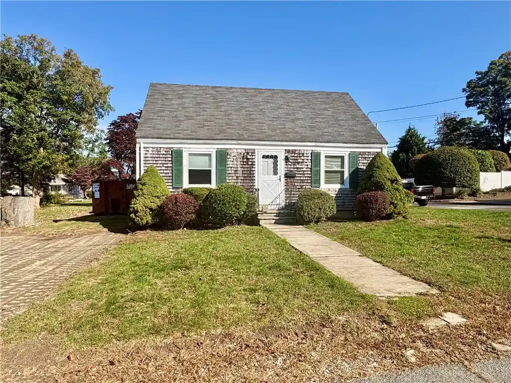 Single family home for sale at 101 Hazard Ave, East Providence, RI 02914 | MLS# 1426010
