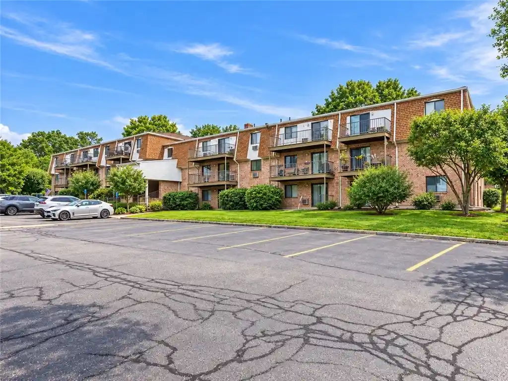 Photo 1 of Sale Pending at 752 Quaker Ln #B207, East Greenwich, RI 02818 | MLS# 1425892 | Listing updated on 2026-10-26
