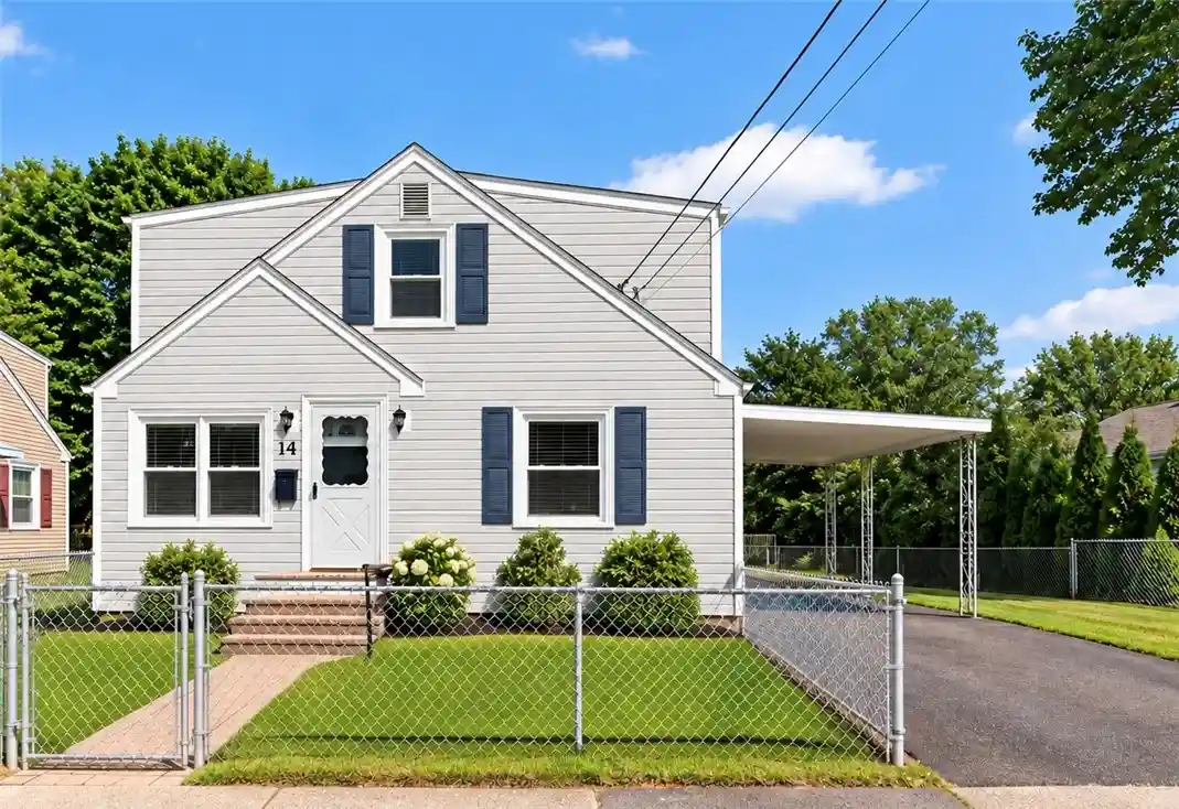 Photo 1 of Single family home for sale at 28 Hazard St, Pawtucket, RI 02860 | MLS# 1426093 | Listing updated on 2026-10-26