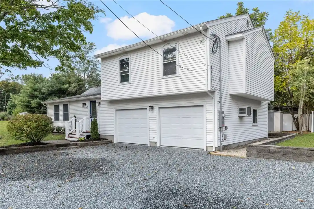 Photo 1 of Single family home for sale at 34 Mount View Ave, North Kingstown, RI 02852 | MLS# 1426141 | Listing updated on 2026-10-26