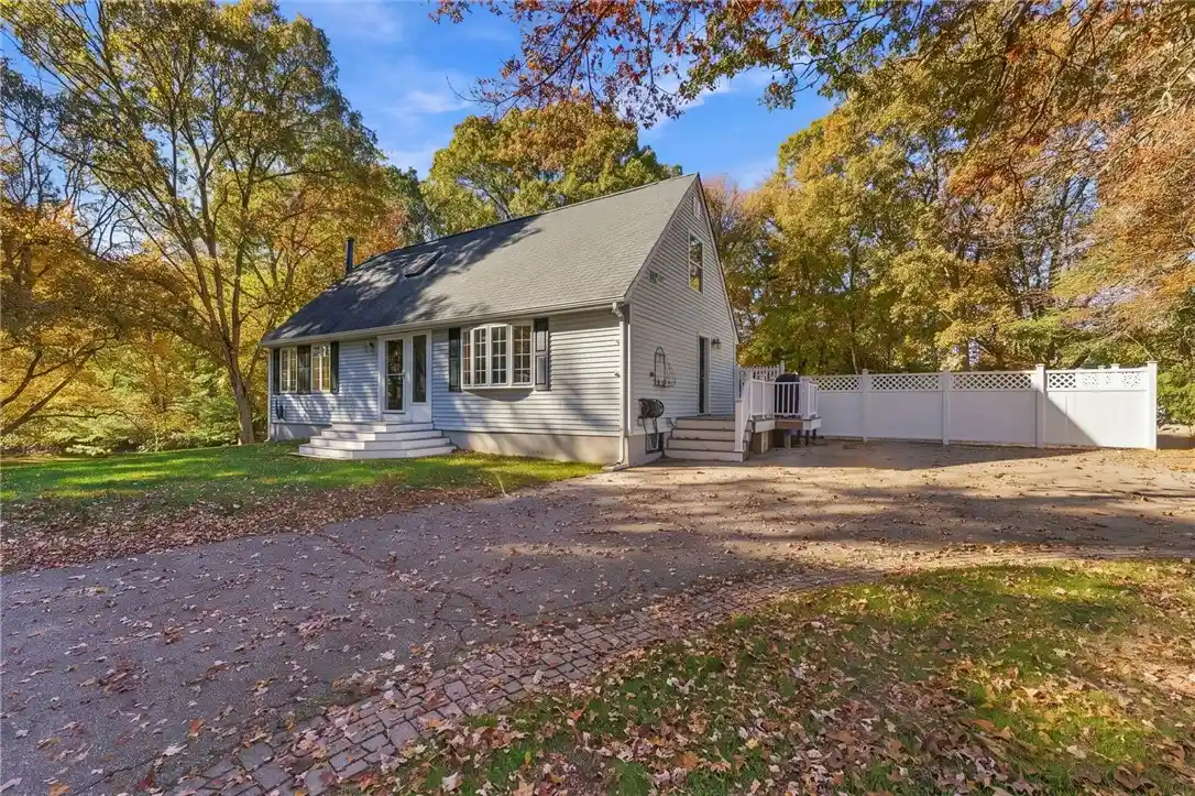 Photo 1 of Single family home for sale at 316 Post Rd, Westerly, RI 02891 | MLS# 1425163 | Listing updated on 2026-10-30