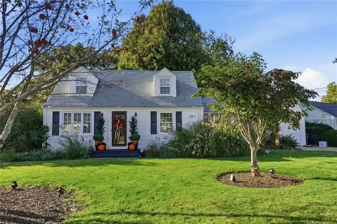 Single family home for sale at 181 Long View Dr, Warwick, RI 02886 | MLS# 1426408