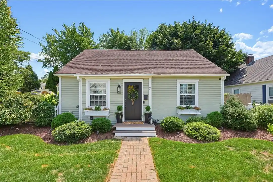 Photo 1 of Single family home for sale at 7 Whipple Ave, Barrington, RI 02806 | MLS# 1426430 | Listing updated on 2026-10-29