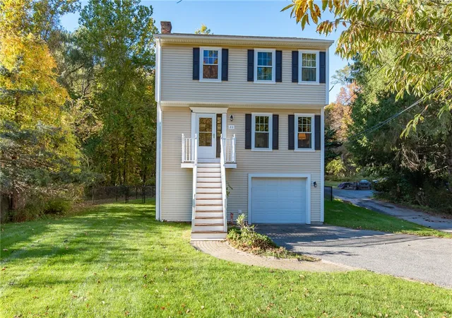 Photo 1 of Single family home for sale at 20 Dexter Rock Rd, Lincoln, RI 02865 | MLS# 1426493 | Listing updated on 2026-10-30