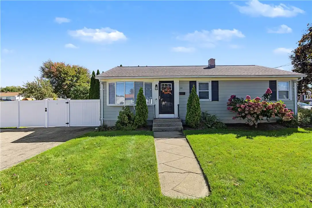 Single family home for sale at 162 E View Ave, Cranston, RI 02920 | MLS# 1426583
