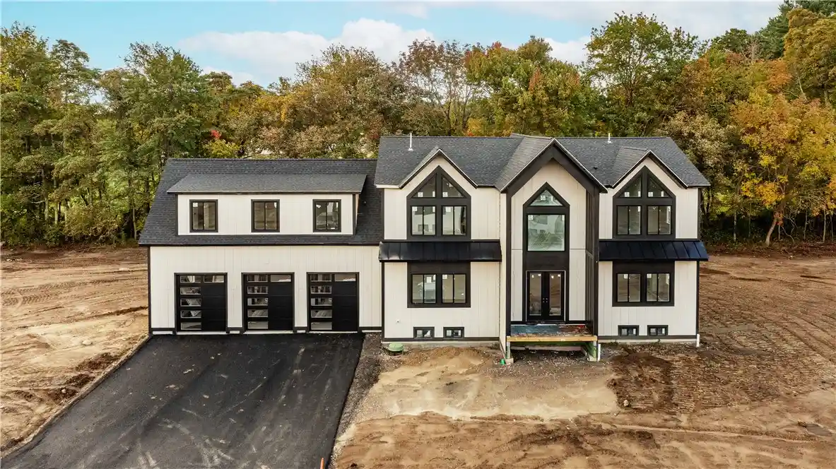 Single family home for sale at 1497 Pippin Orchard Rd, Cranston, RI 02921 | MLS# 1426721