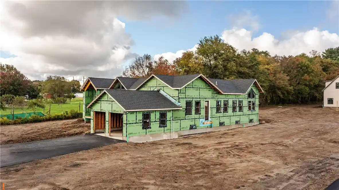 Single family home for sale at 1499 Pippin Orchard Rd, Cranston, RI 02921 | MLS# 1426747