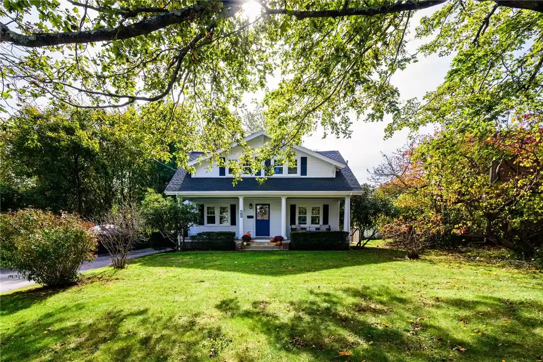 Photo 1 of Sale Pending at 102 Austin St, South Kingstown, RI 02879 | MLS# 1426531 | Listing updated on 2026-10-27