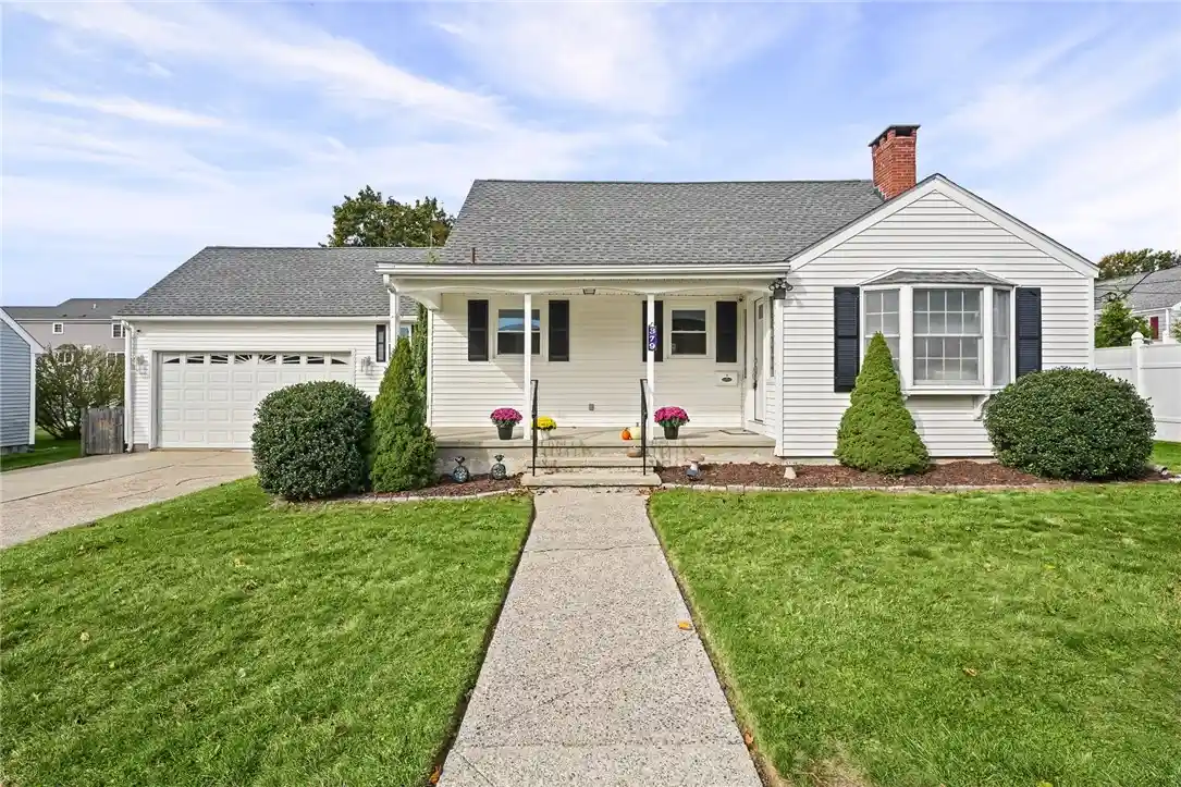 Single family home for sale at 379 Dover Ave, East Providence, RI 02914 | MLS# 1426766