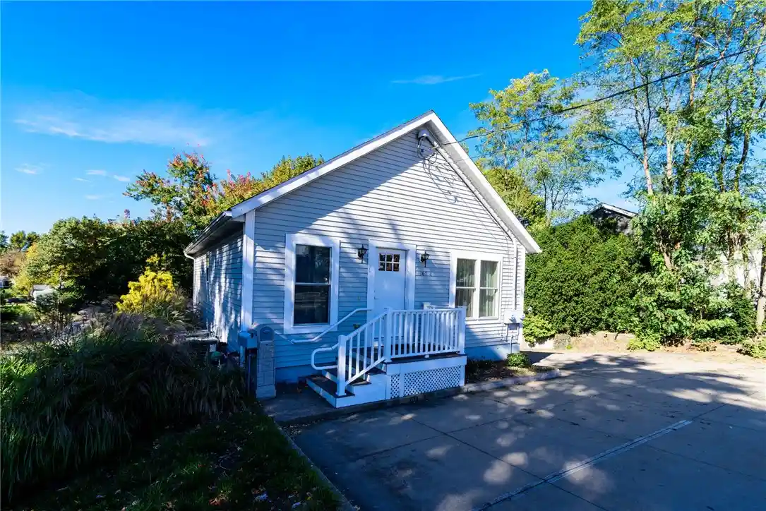 Photo 1 of Single family home for sale at 1107 Pontiac Ave, Cranston, RI 02920 | MLS# 1426587 | Listing updated on 2026-10-28