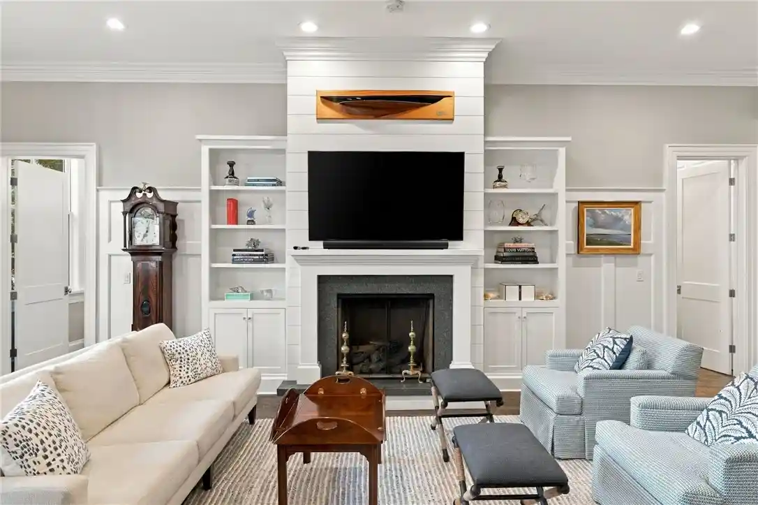 Photo 1 of Condo for sale at 50 School St #3, Newport, RI 02840 | MLS# 1426978 | Listing updated on 2026-10-28