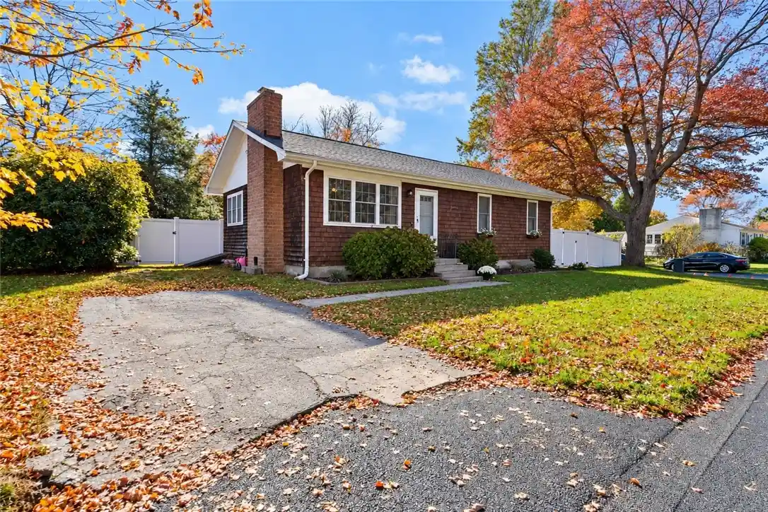 Photo 1 of Single family home for sale at 6 Azalea Rd, Narragansett, RI 02882 | MLS# 1426995 | Listing updated on 2026-10-28