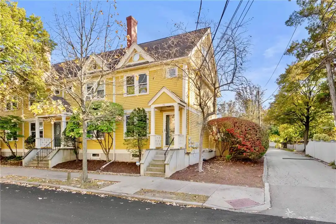 Photo 1 of Condo for sale at 70 Oak St #E, Providence, RI 02909 | MLS# 1427141 | Listing updated on 2026-10-28