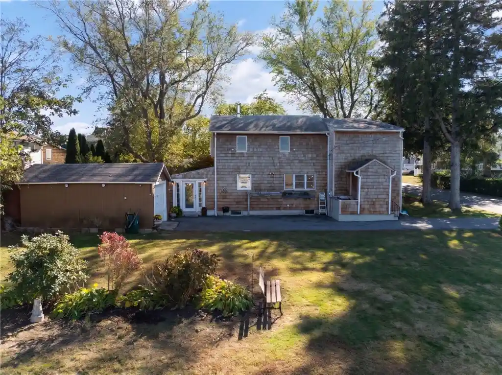 Photo 1 of Single family home for sale at 121 Holliston Ave, Portsmouth, RI 02871 | MLS# 1427188 | Listing updated on 2026-10-28