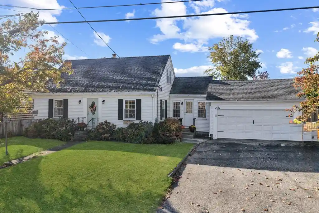 Single family home for sale at 225 Norton St, Riverside, RI 02915 | MLS# 1427097