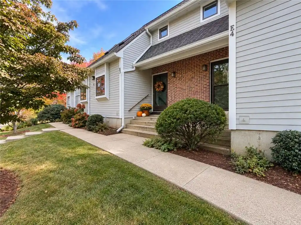 Condo for sale at 320 Westmoreland St #E3, Narragansett, RI 02882 | MLS# 1427177