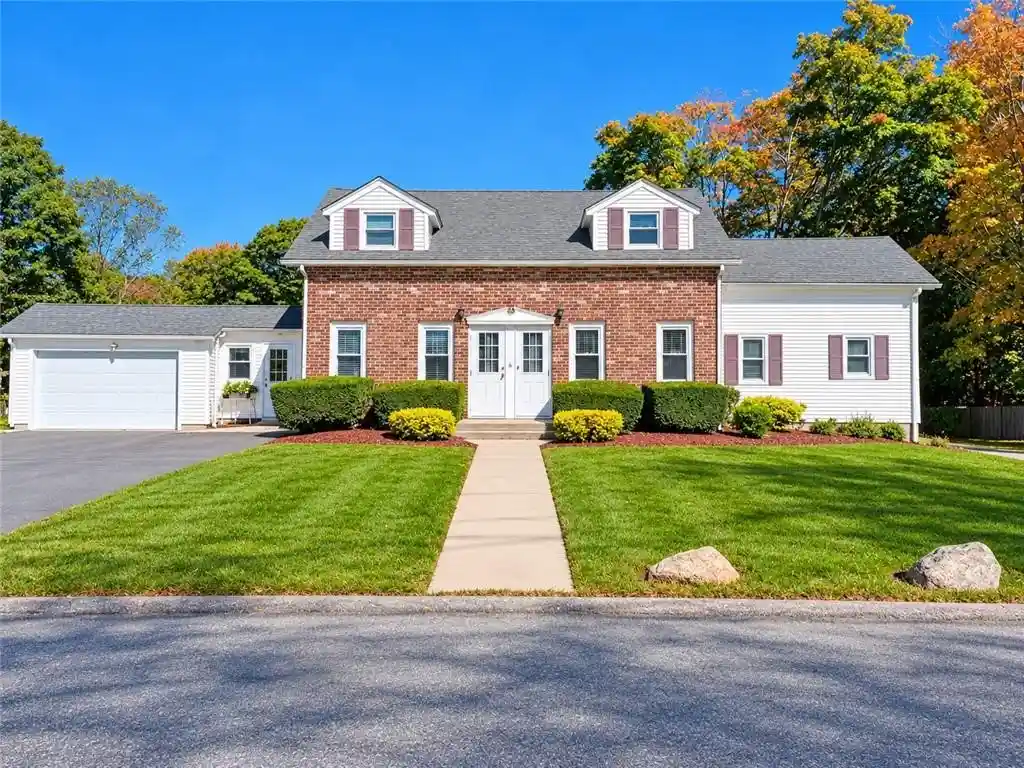 Multi family home for sale at 179 Shun Pike, Johnston, RI 02919 | MLS# 1427104