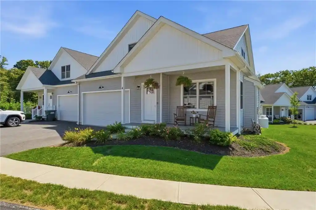 Condo for sale at 4 Blue Heron Dr, Westerly, RI 02891 | MLS# 1427386