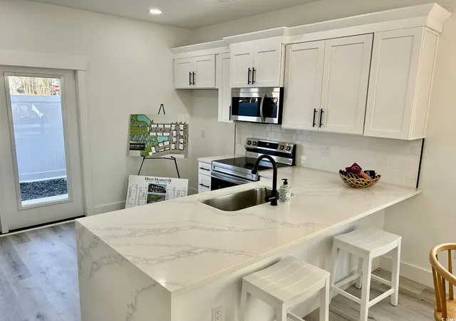 Photo 3 of Sale Pending at 780 Maxine Ct #8A, Myrtle Beach, SC 29577 | MLS# 2411862 | Listing updated on 2026-09-01
