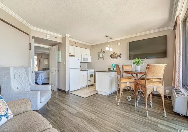 Listing Photo 5 - Condo for sale in building located at 6900 Ocean Blvd N, Myrtle Beach, SC 29572 - Unit #1205