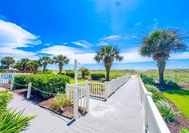 Homes for sale in North Myrtle Beach, SC | 4505 Ocean Blvd S, North Myrtle Beach, SC 29582 | Houzeo