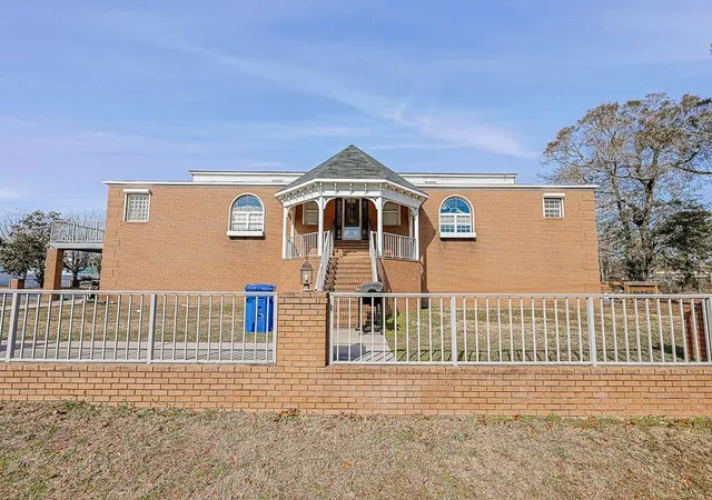 Photo 1 of Single family home for sale at 300 19th Ave S, Myrtle Beach, SC 29577 | MLS# 2504824 | Listing updated on 2026-07-24