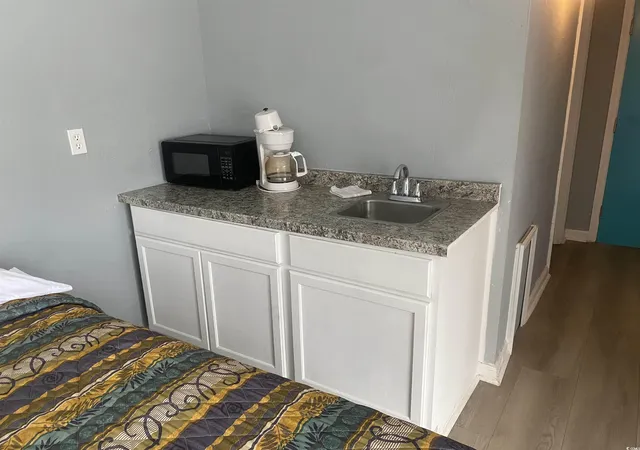 Listing Photo 4 - Condo for sale in building located at 1600 S Ocean Blvd S, Myrtle Beach, SC 29577 - Unit #302