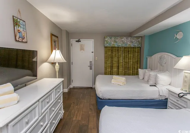 Listing Photo 4 - Condo for sale in building located at 6804 Ocean Blvd N, Myrtle Beach, SC 29572 - Unit #625