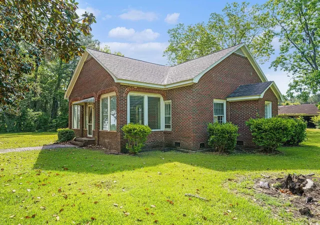 Photo 1 of Single family home for sale at 1895 Bucksville Dr, Conway, SC 29527 | MLS# 2512160 | Listing updated on 2026-09-15