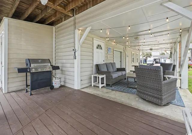 Homes for sale in Surfside Beach, SC | 327 A Lakeside Dr, Surfside Beach, SC 29575 | MLS# 2513848