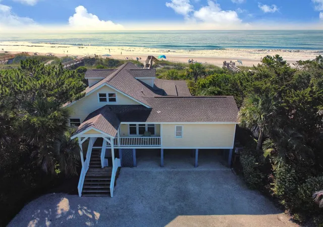 Photo 3 of Single family home for sale at 206 Atlantic Ave, Pawleys Island, SC 29585 | MLS# 2516481 | Listing updated on 2026-06-30