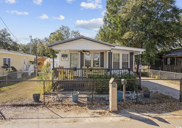 1st image of 817 Wayne St, North Myrtle Beach, SC 29582 | MLS# 2516704