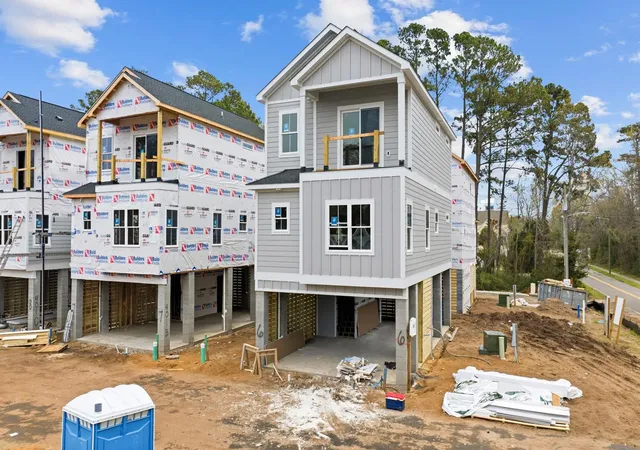 Photo 4 of Single family home for sale at 400 Flounder Way, Myrtle Beach, SC 29577 | MLS# 2517945 | Listing updated on 2026-07-20