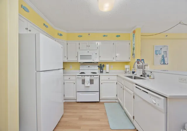 Listing Photo 4 - Condo for sale in building located at 720 Waccamaw Dr, Murrells Inlet, SC 29576 - Unit #301