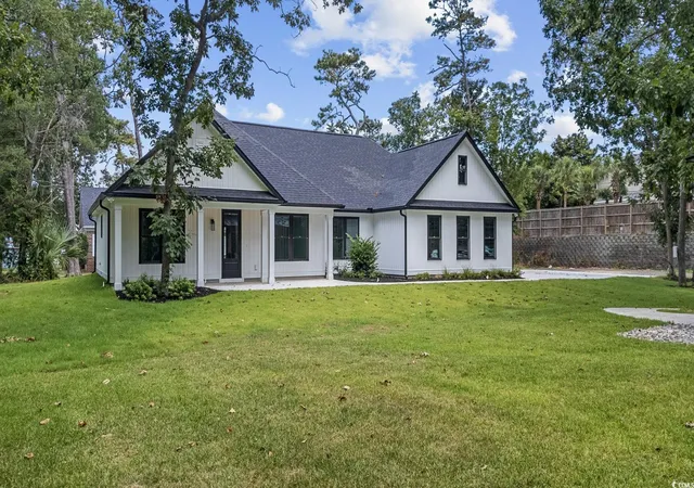 Photo 3 of Single family home for sale at 4806 N Kings Hwy, Myrtle Beach, SC 29577 | MLS# 2518881 | Listing updated on 2026-07-16