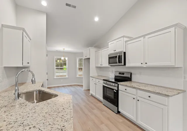 Photo 4 of Single family home for sale at 365 5Th Ave, Aynor, SC 29511 | MLS# 2520484 | Listing updated on 2026-08-27