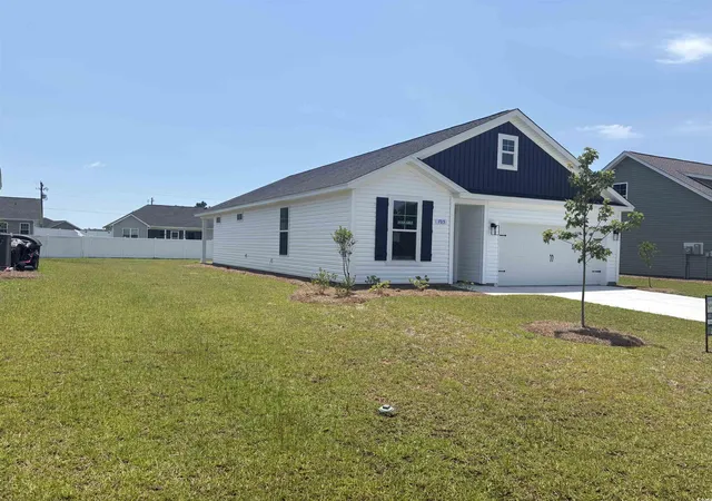 Photo 2 of Single family home for sale at 705 Bramble Way, Conway, SC 29527 | MLS# 2521167 | Listing updated on 2026-08-27