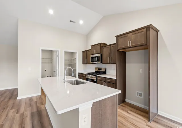 Photo 5 of Sale Pending at 606 Lightwood Dr, Conway, SC 29526 | MLS# 2521187 | Listing updated on 2026-07-06