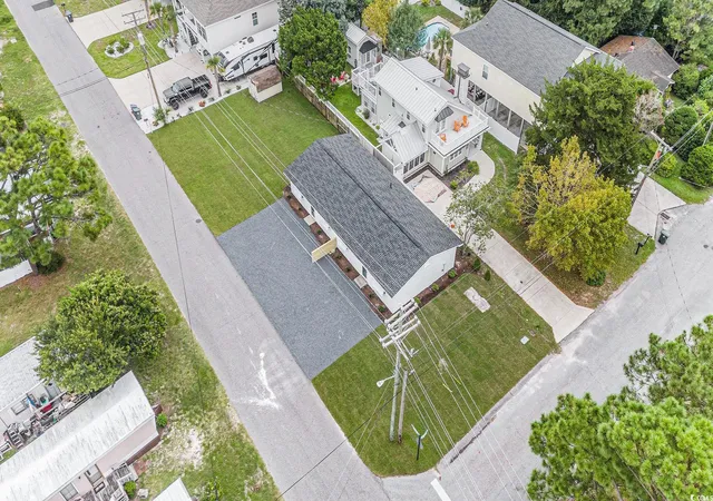 Photo 3 of House for sale at 1911 Madison Dr, North Myrtle Beach, SC 29582 | MLS# 2521903 | Listing updated on 2026-08-17