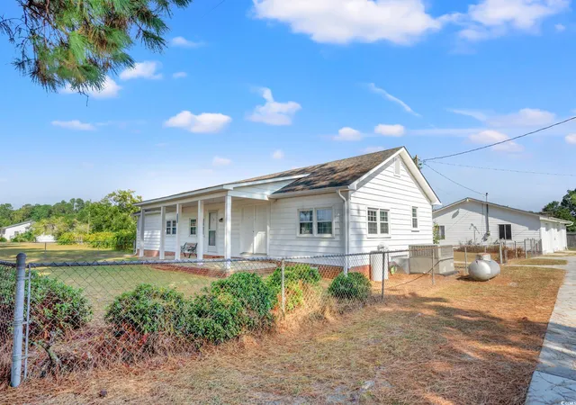 Homes for sale in Mullins, SC | 4422 Grady Rd, Mullins, SC 29574 | MLS# 2523807