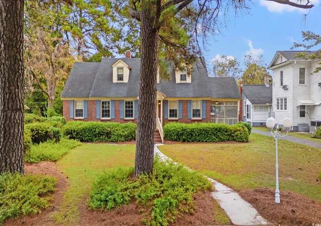 Photo 3 of Single family home for sale at 310 N Main St, Mullins, SC 29574 | MLS# 2524964 | Listing updated on 2026-07-27