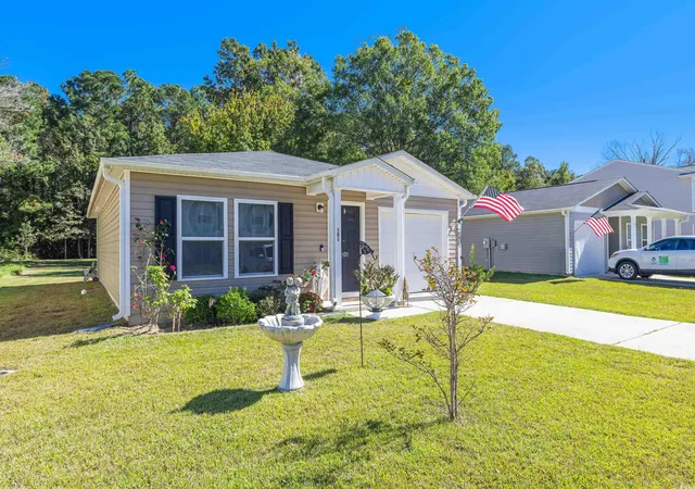 Photo 3 of Single family home for sale at 101 Shamrock Dr, Sunset Beach, NC 28468 | MLS# 2525810 | Listing updated on 2026-04-30