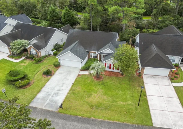 Photo 4 of Single family home for sale at 206 Glenwood Dr, Conway, SC 29526 | MLS# 2526224 | Listing updated on 2026-03-01
