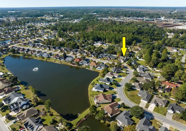 Photo 3 of Sale Pending at 215 Jessica Lakes Dr, Conway, SC 29526 | MLS# 2526507 | Listing updated on 2026-06-23