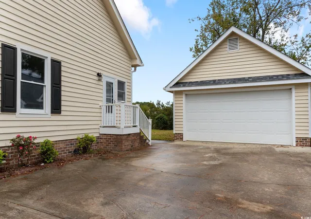 Photo 3 of Single family home for sale at 2321 Brick Dr, Longs, SC 29568 | MLS# 2526656 | Listing updated on 2026-09-01