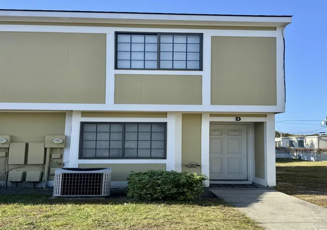 Photo 1 of Townhouse for sale at 1207 Pinegrove Dr #D, Myrtle Beach, SC 29577 | MLS# 2526903 | Listing updated on 2026-08-18