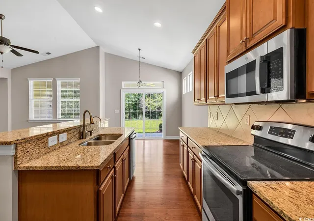 5th image of 2011 Oxford St, Myrtle Beach, SC 29577 | MLS# 2526959