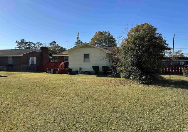 Homes for sale in Dillon, SC | 1411 E Harrison St, Dillon, SC 29536 | MLS# 2527472