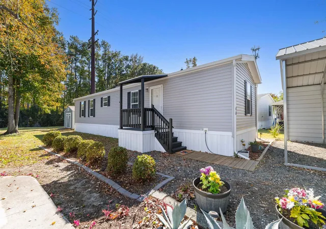 Homes for sale in Murrells Inlet, SC | 40 Shamrock Circle, Murrells Inlet, SC 29576 | MLS# 2527583